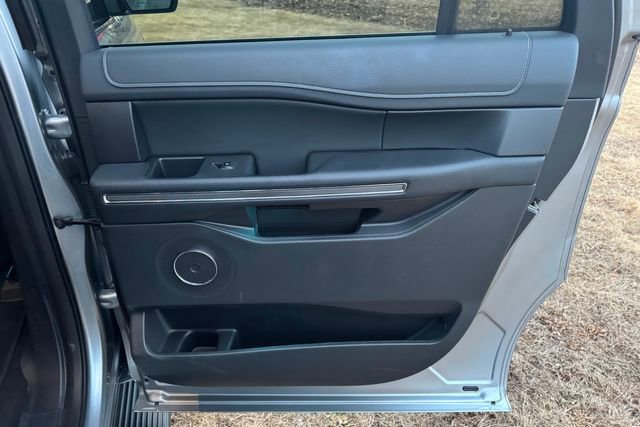 Used 2024 Ford Expedition Max XLT image 22