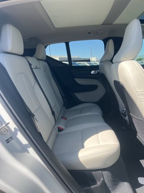 New 2026 Volvo XC40 B5 Plus w/ Climate Package AWD/4WD image 32