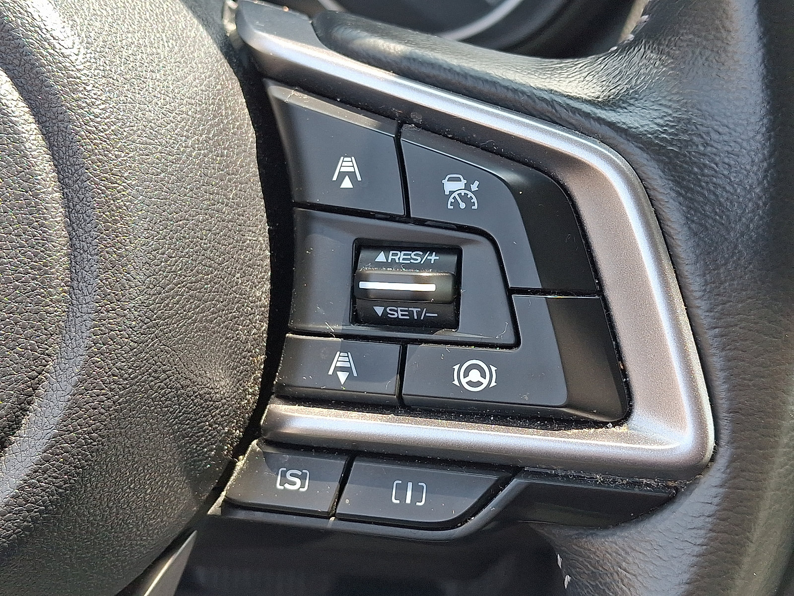 Used 2021 Subaru Forester Premium AWD/4WD image 23