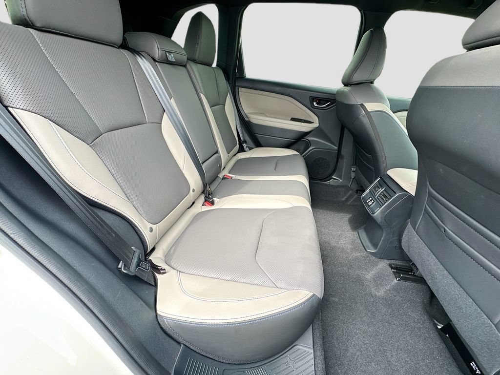 Used 2025 Subaru Forester Limited AWD/4WD image 36