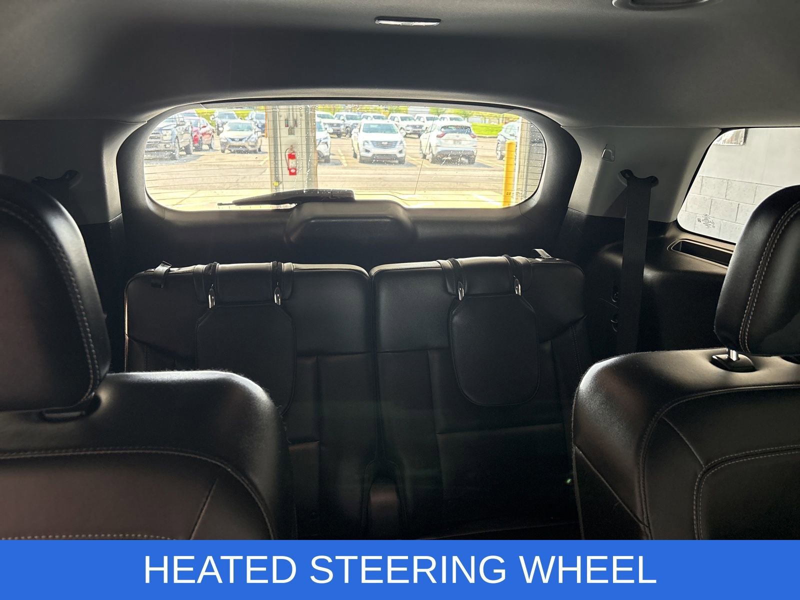 Used 2022 Ford Explorer XLT w/ Equipment Group 202A AWD/4WD image 17