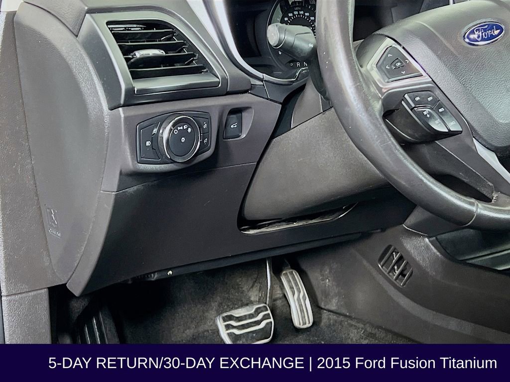 Used 2015 Ford Fusion Titanium image 12
