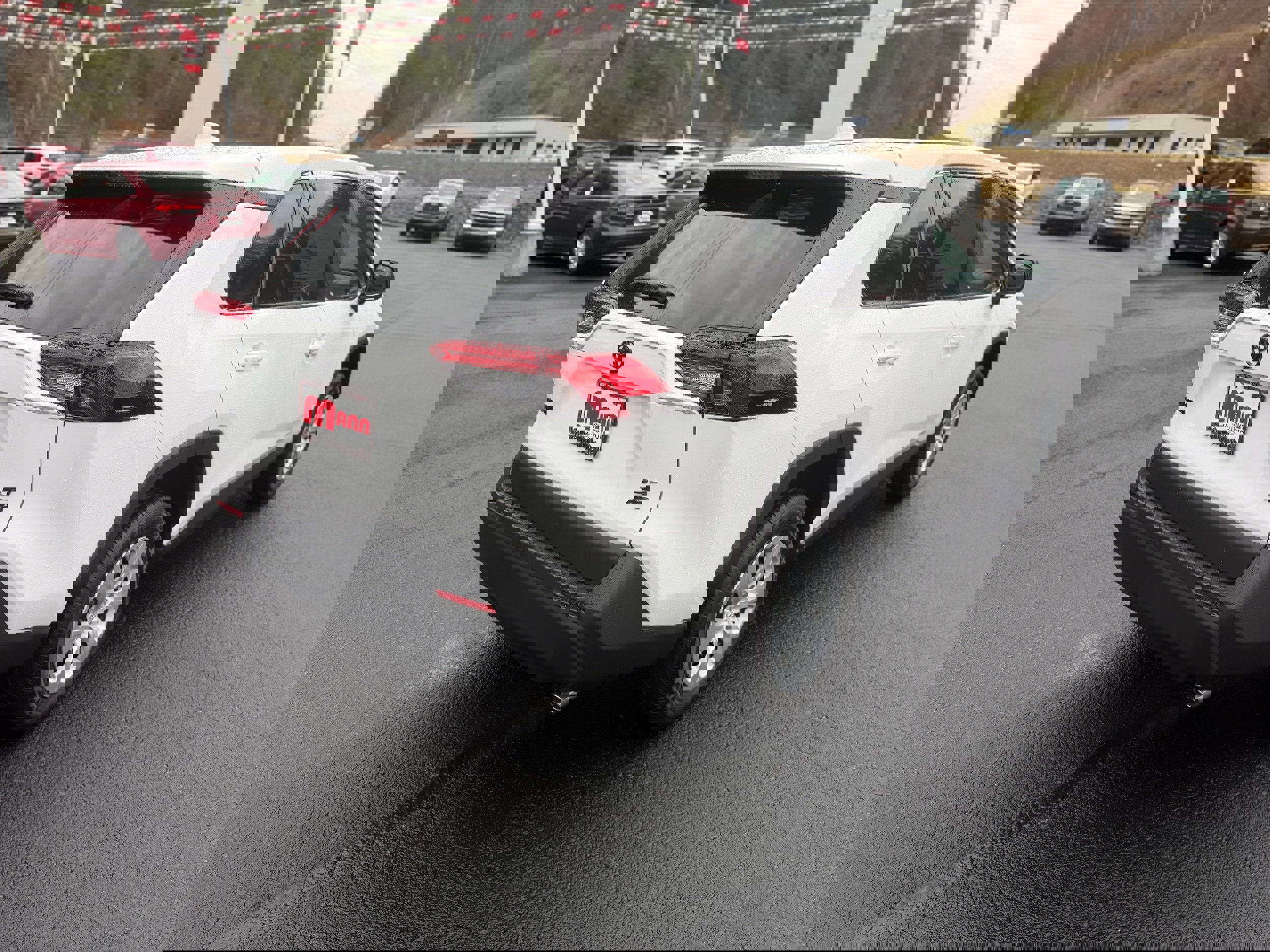 New 2025 Toyota RAV4 LE image 7