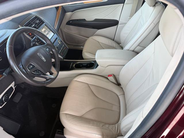 Used 2018 Lincoln MKC Select w/ Select Plus Package FWD image 6