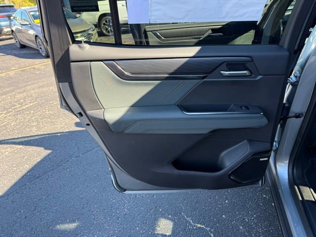 New 2026 GMC Acadia AT4 w/ LPO, Floor Liner Package image 14