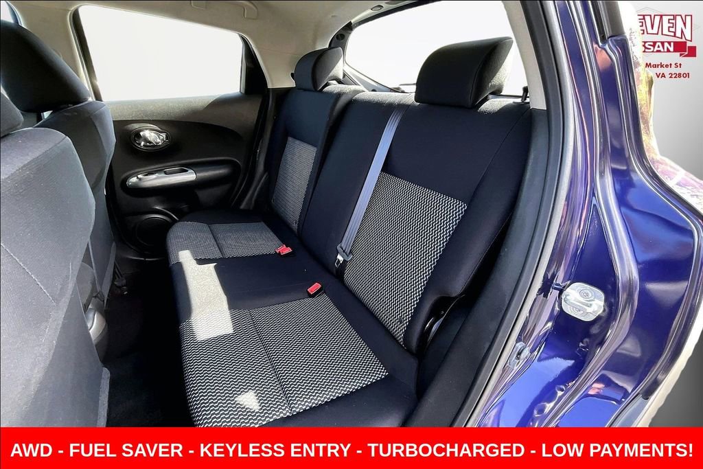 Used 2015 Nissan Juke S image 20