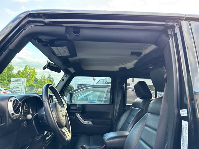 Used 2012 Jeep Wrangler Unlimited Sahara AWD/4WD image 26