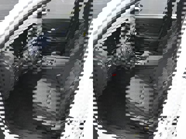 New 2026 Nissan Sentra SV w/ SV Convenience Package image 9