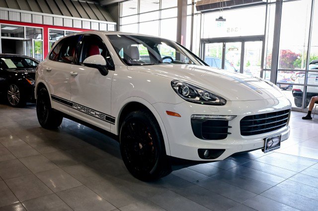 Used 2018 Porsche Cayenne Platinum Edition AWD/4WD image 4