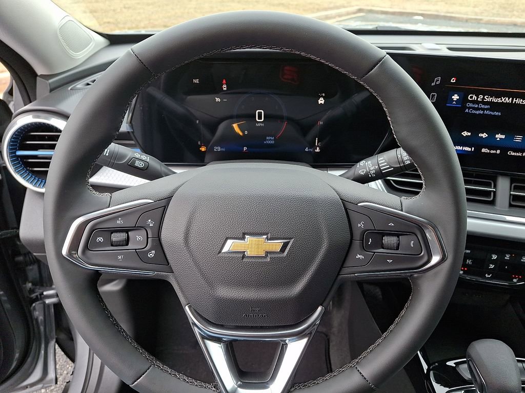 New 2026 Chevrolet Trax LT w/ LT Convenience Package FWD image 13