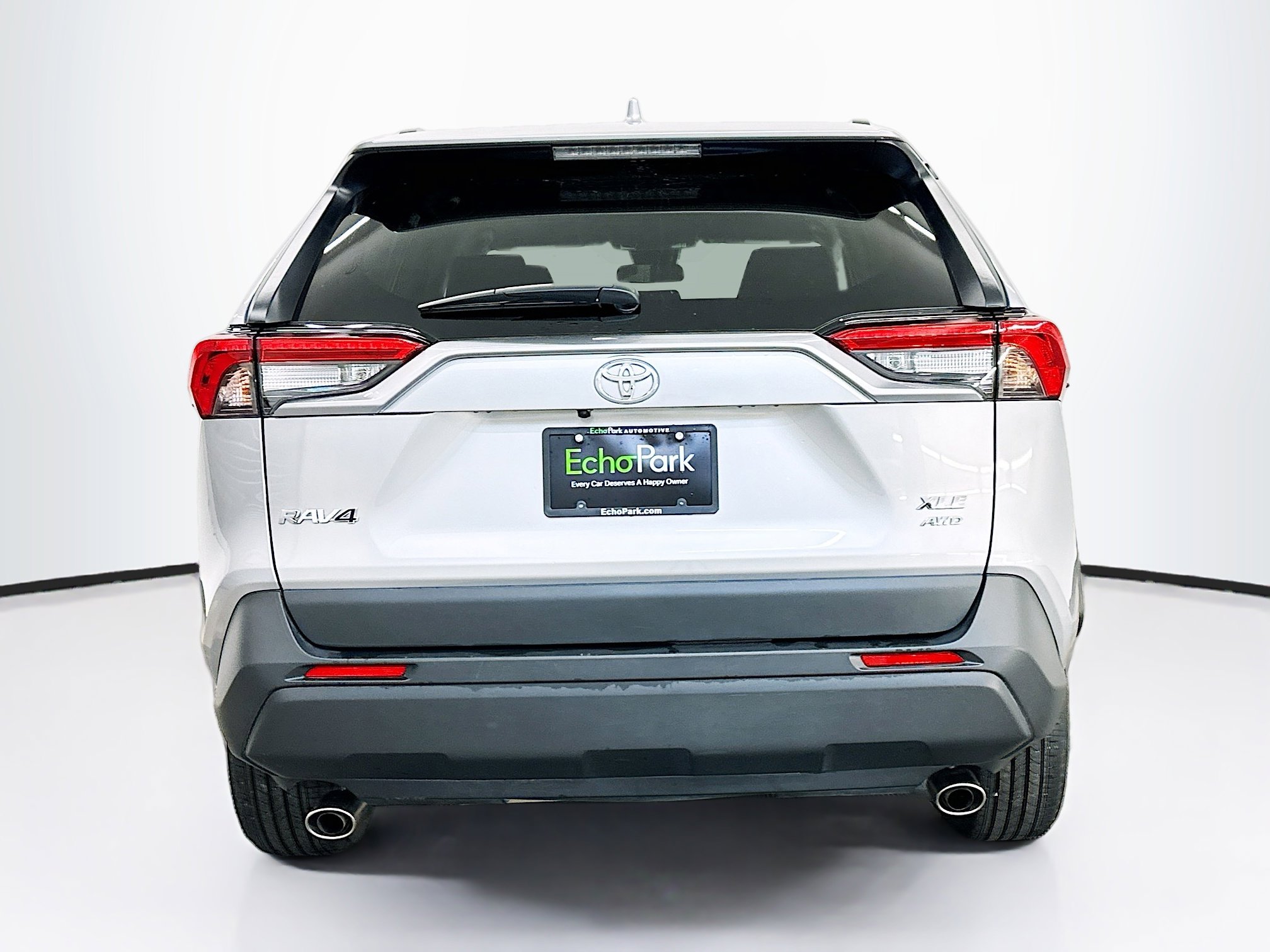 Used 2025 Toyota RAV4 XLE image 7