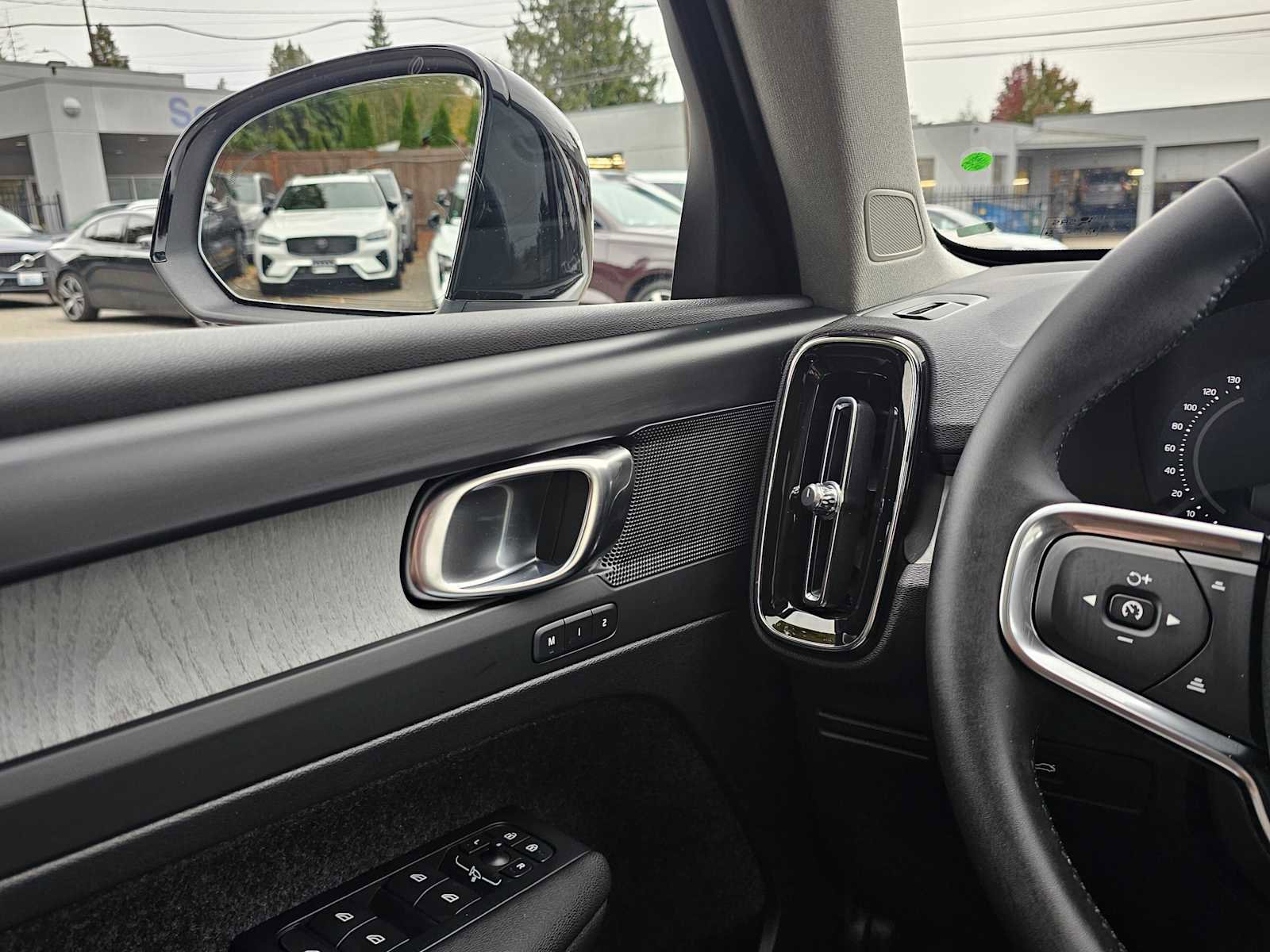 New 2026 Volvo XC40 B5 Core w/ Climate Package image 28