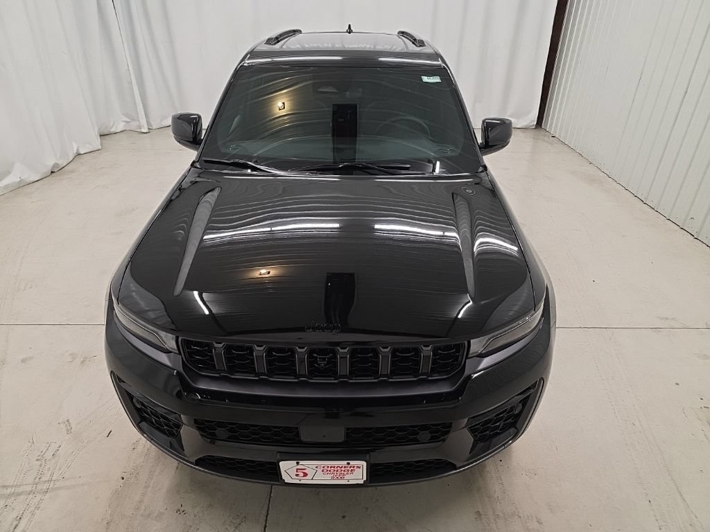 New 2026 Jeep Grand Cherokee Summit w/ Obsidian Package AWD/4WD image 10
