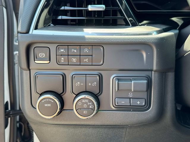 New 2025 Chevrolet Suburban Premier w/ Sun And Tow Package image 45