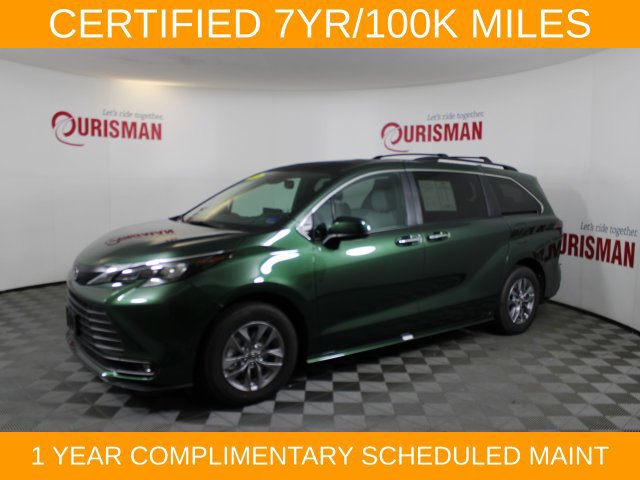 Used 2026 Toyota Sienna XLE AWD/4WD image 3