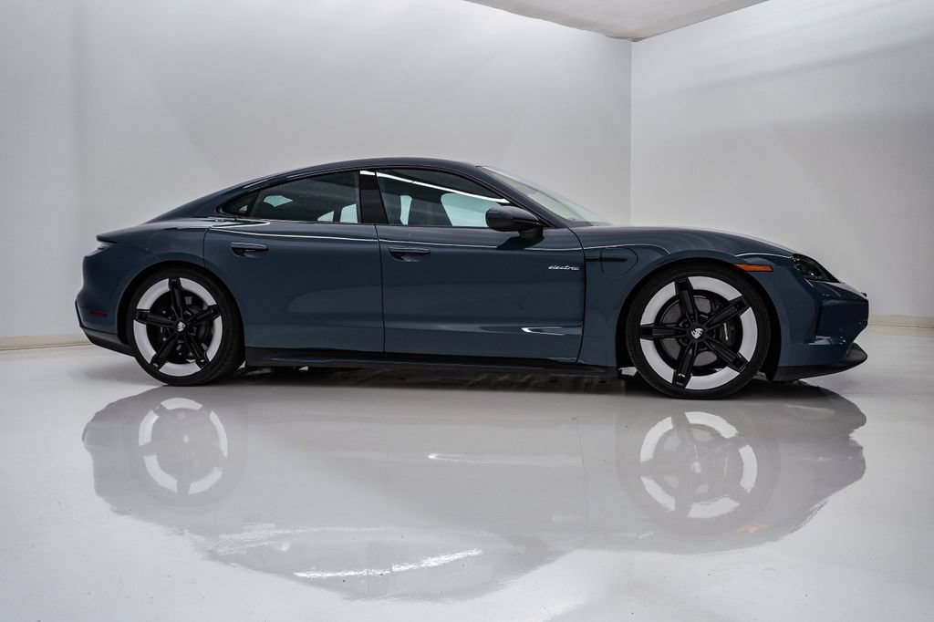 Certified 2025 Porsche Taycan AWD/4WD image 9