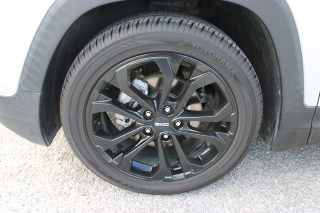 Used 2021 GMC Terrain SLE w/ Elevation Edition FWD image 10