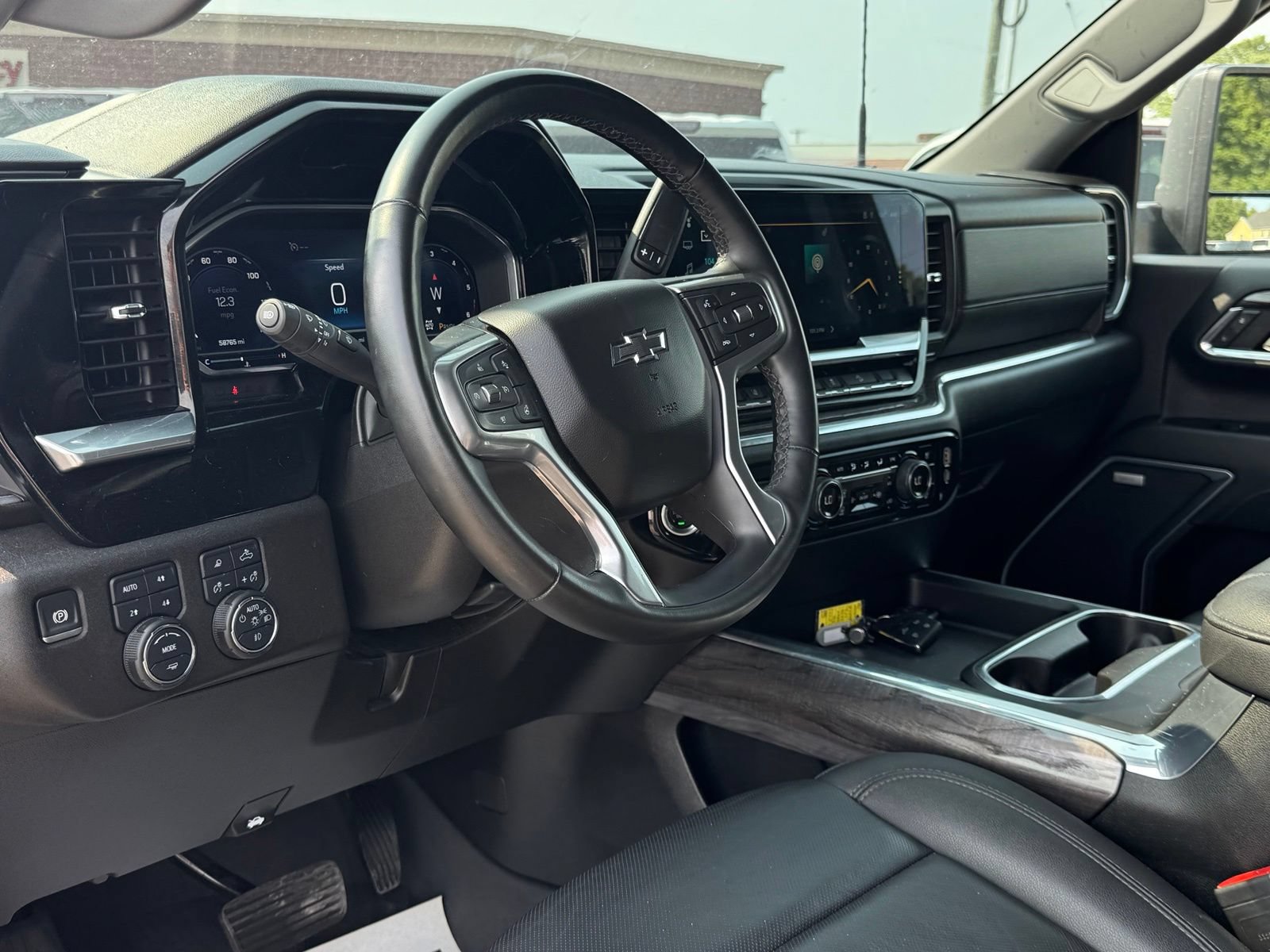 Used 2024 Chevrolet Silverado 2500 LTZ w/ LTZ Plus Package AWD/4WD image 19