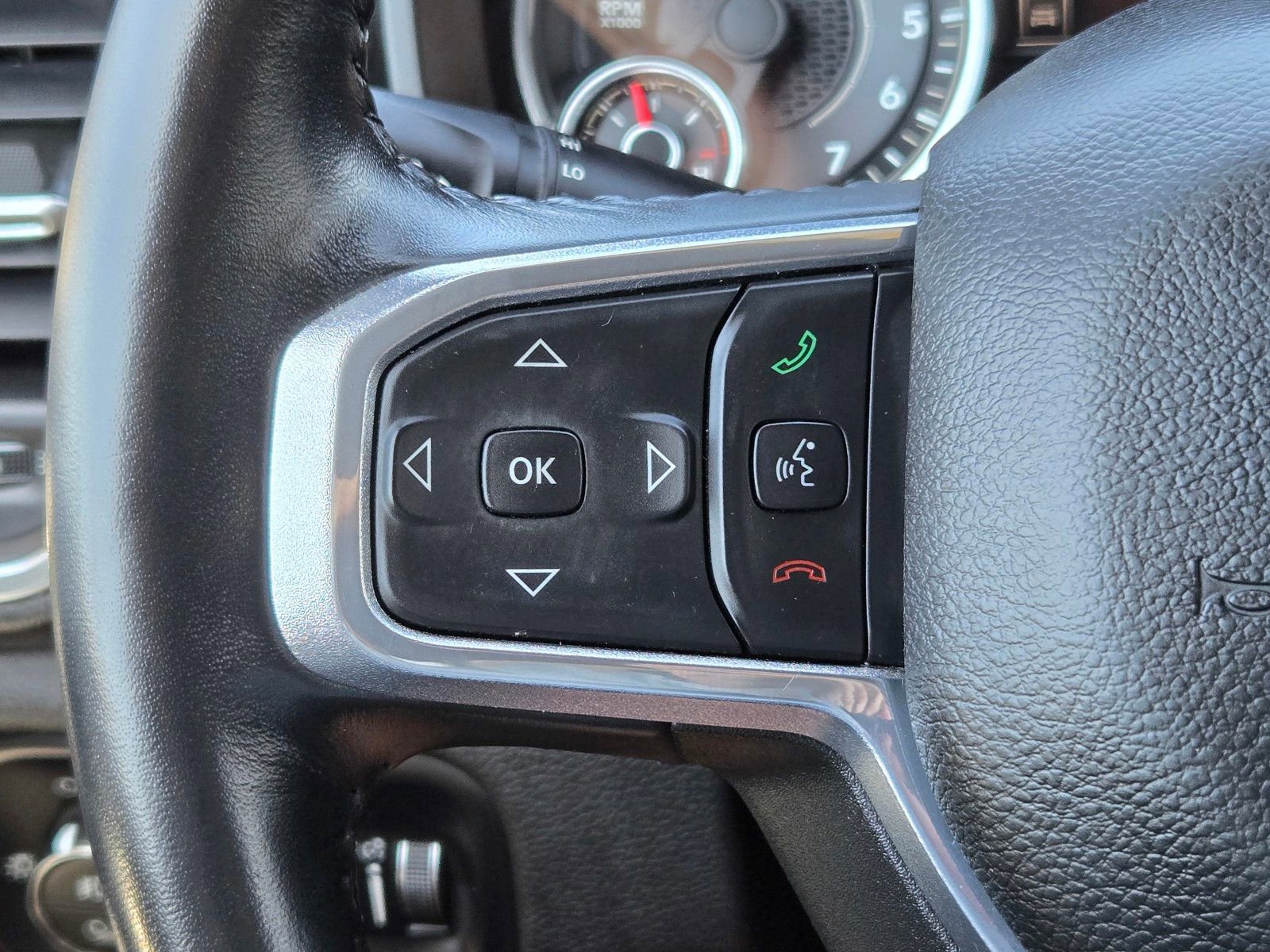 Used 2022 RAM 1500 Laramie RWD image 32