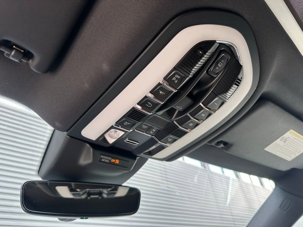 Certified 2026 Porsche Macan Turbo AWD/4WD image 35