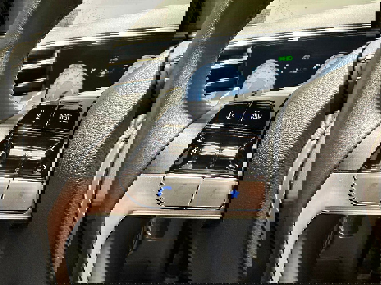 Used 2024 Hyundai Santa Cruz Limited image 15