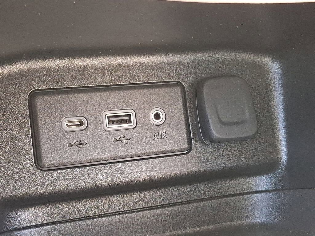 Certified 2022 Chevrolet Equinox LT FWD image 24