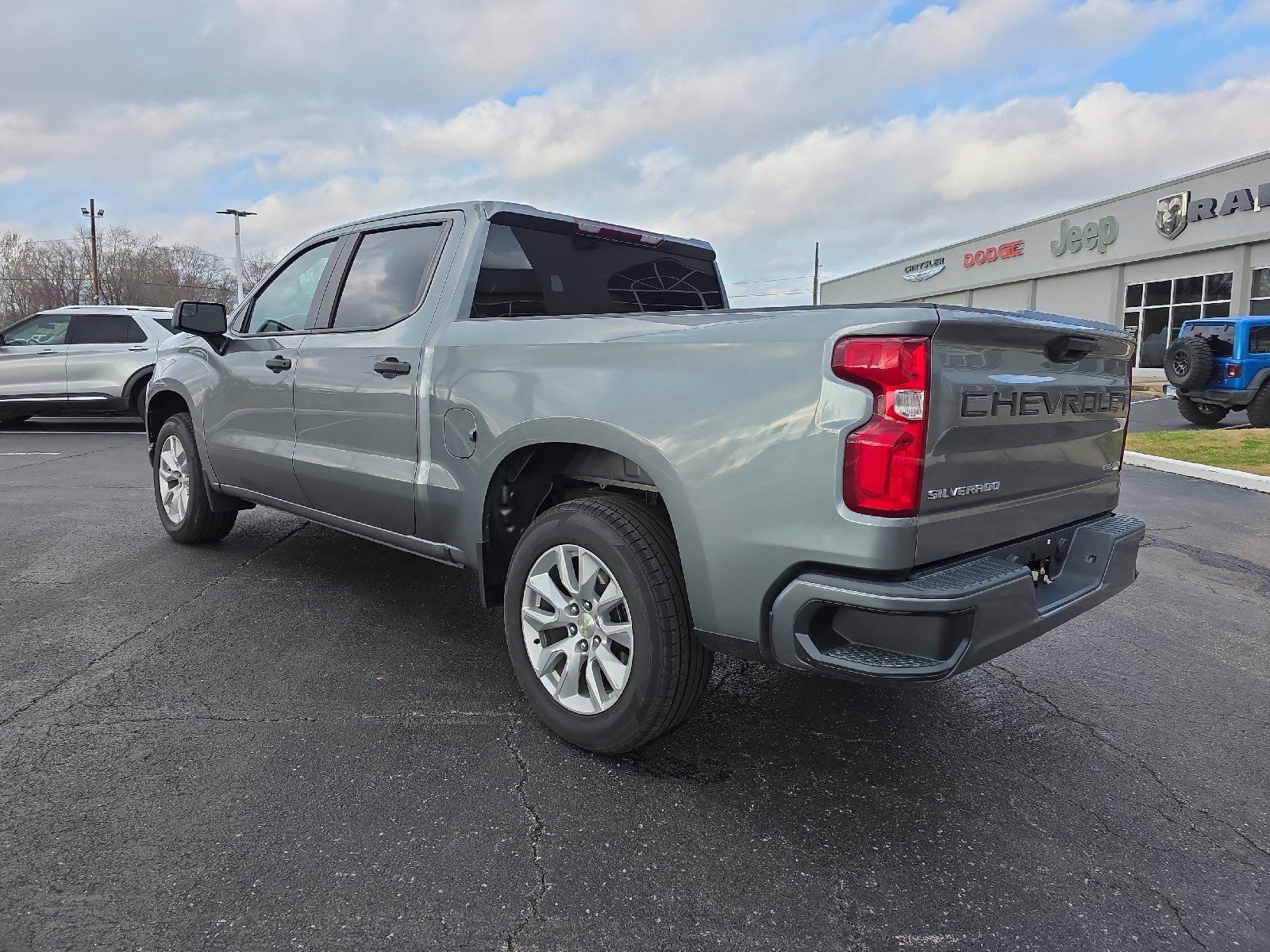 Used 2020 Chevrolet Silverado 1500 Custom image 8