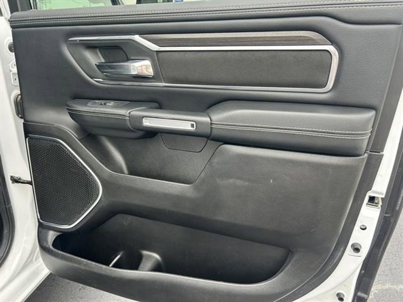 Used 2025 RAM 1500 Laramie image 24