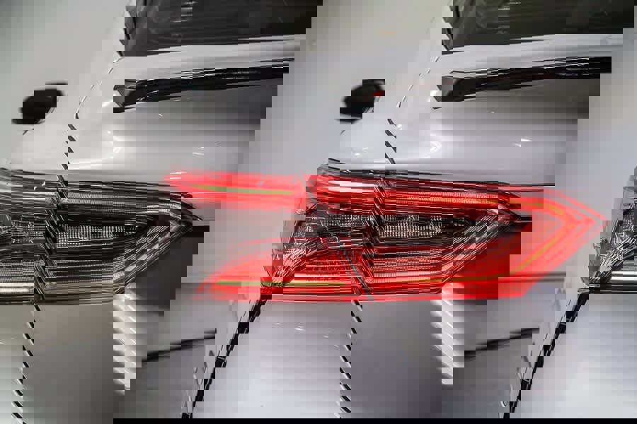 Used 2023 Toyota Camry XSE image 9