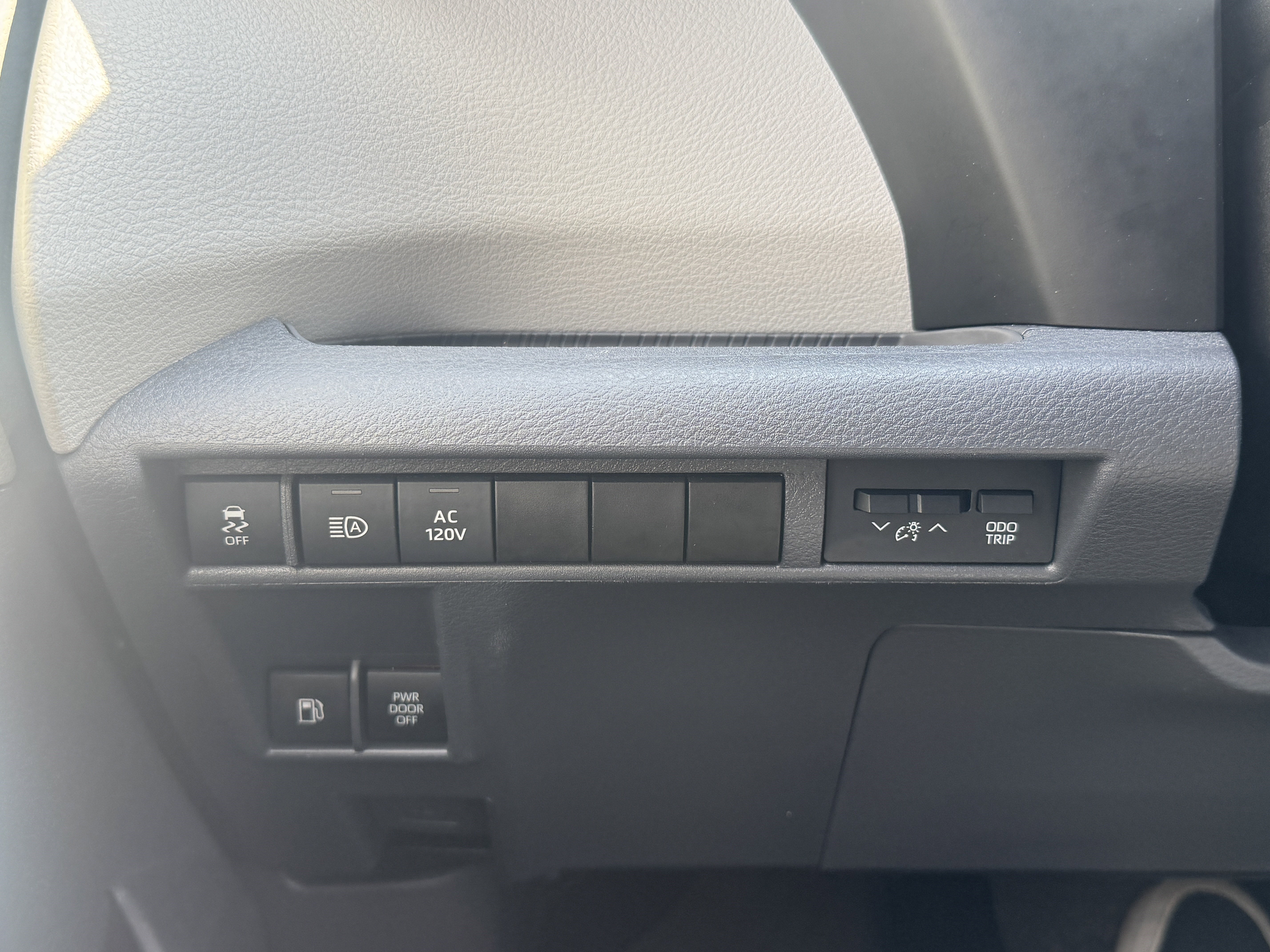 Certified 2021 Toyota Sienna Limited image 35