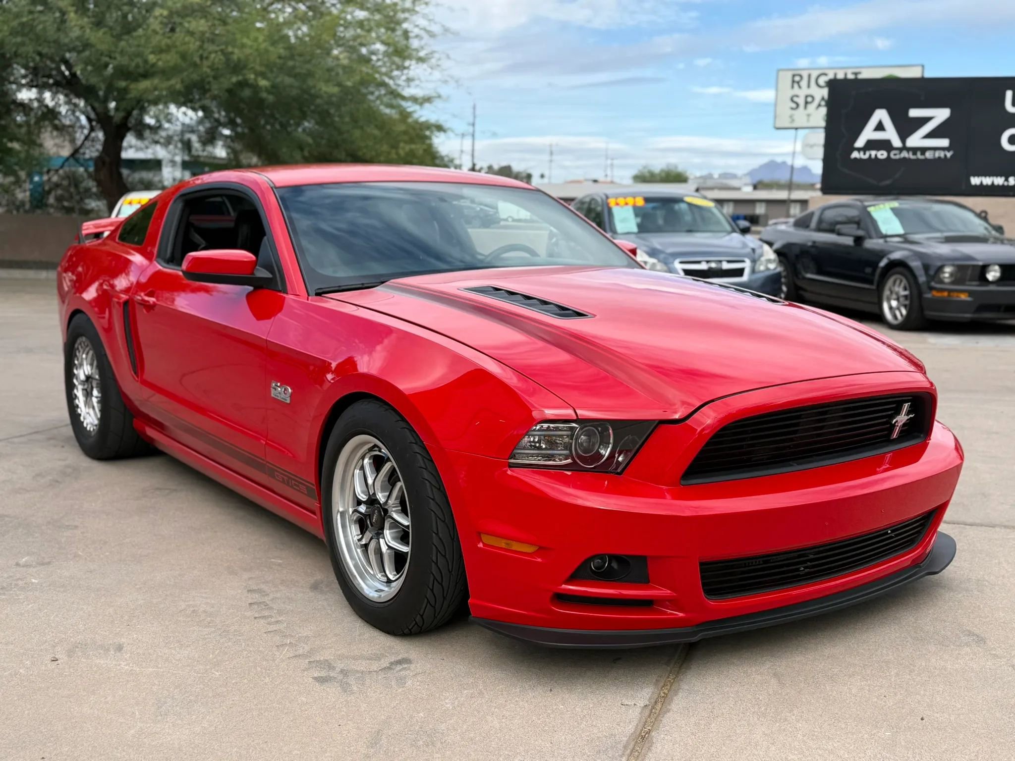 Used 2013 Ford Mustang GT Premium RWD image 10