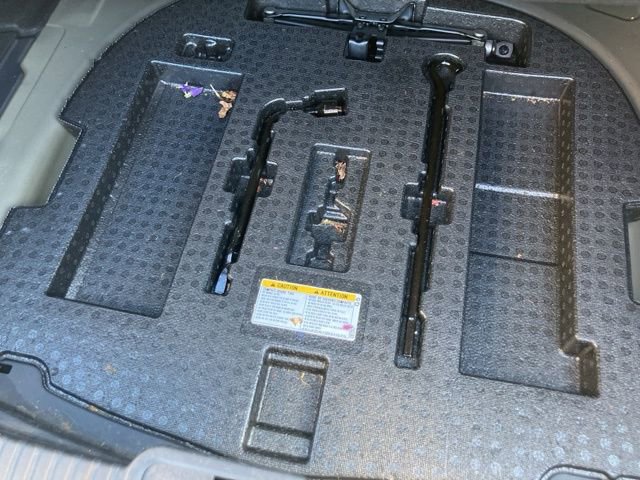 Used 2021 Lexus ES 300h w/ Premium Package image 40