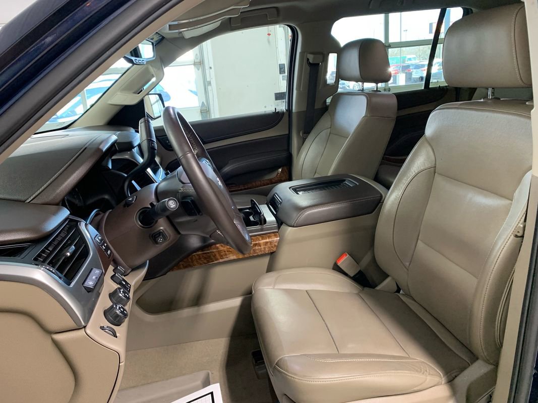 Used 2020 Chevrolet Suburban Premier w/ Max Trailering Package image 19