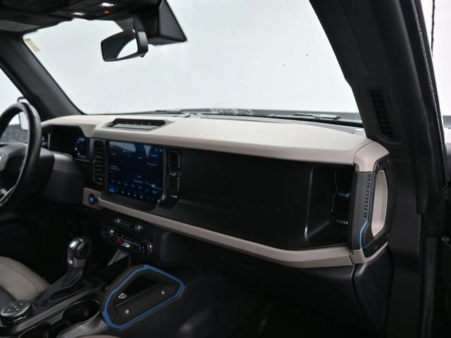 Used 2023 Ford Bronco Wildtrak image 8