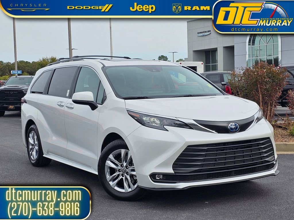 Used 2025 Toyota Sienna XLE