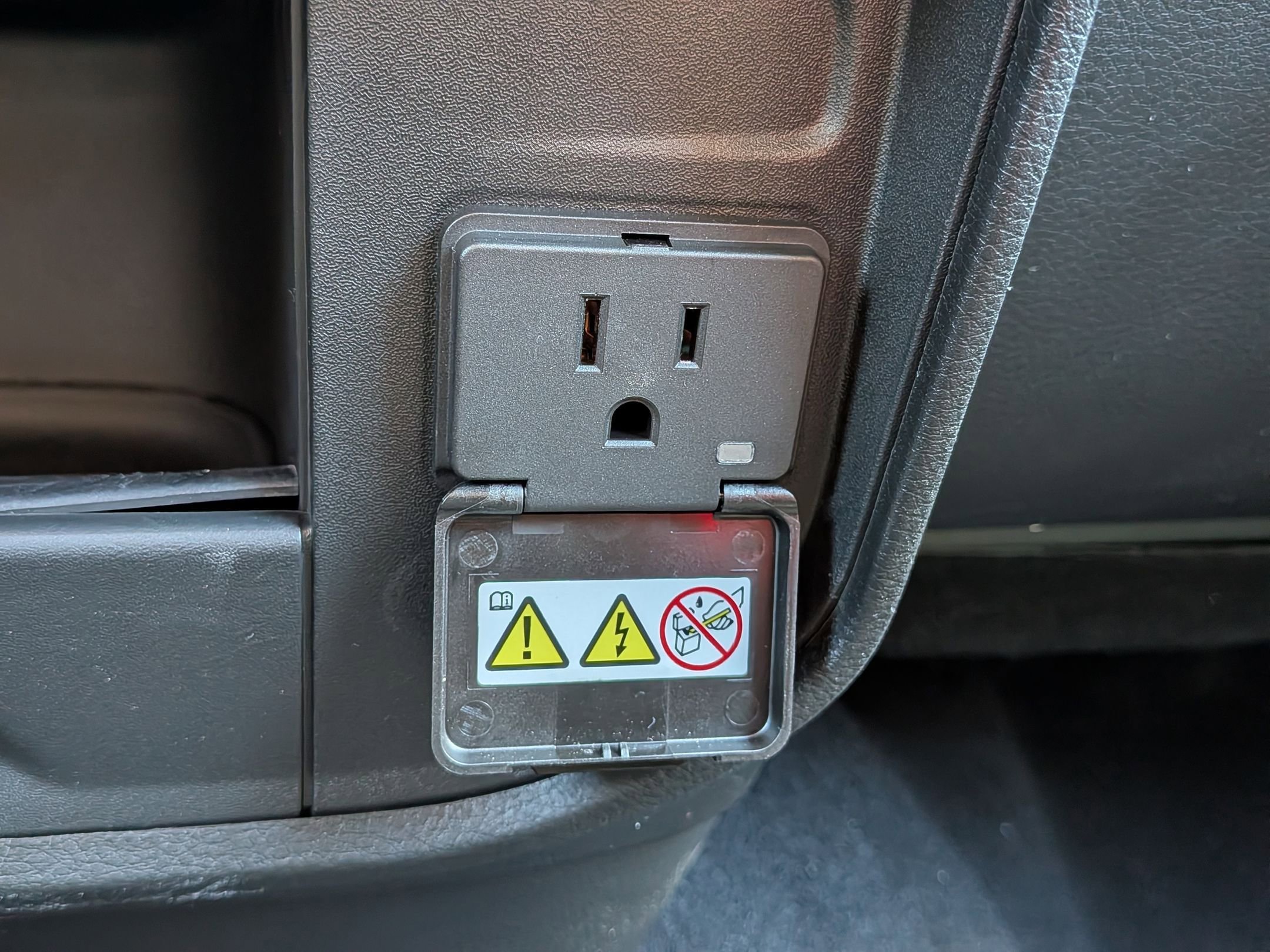 New 2025 RAM 2500 Tradesman w/ Safety Group image 19