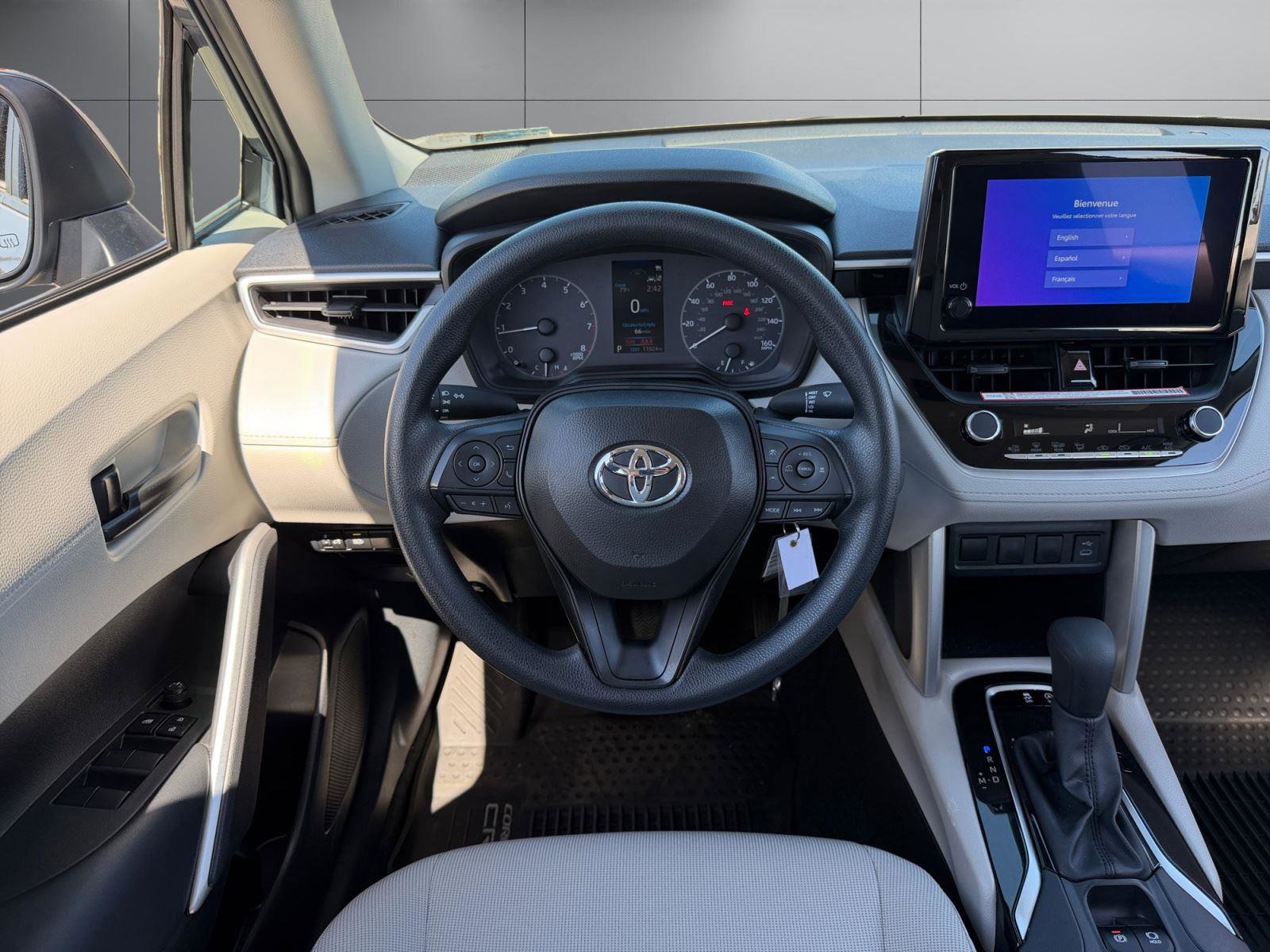 Used 2024 Toyota Corolla Cross L image 5