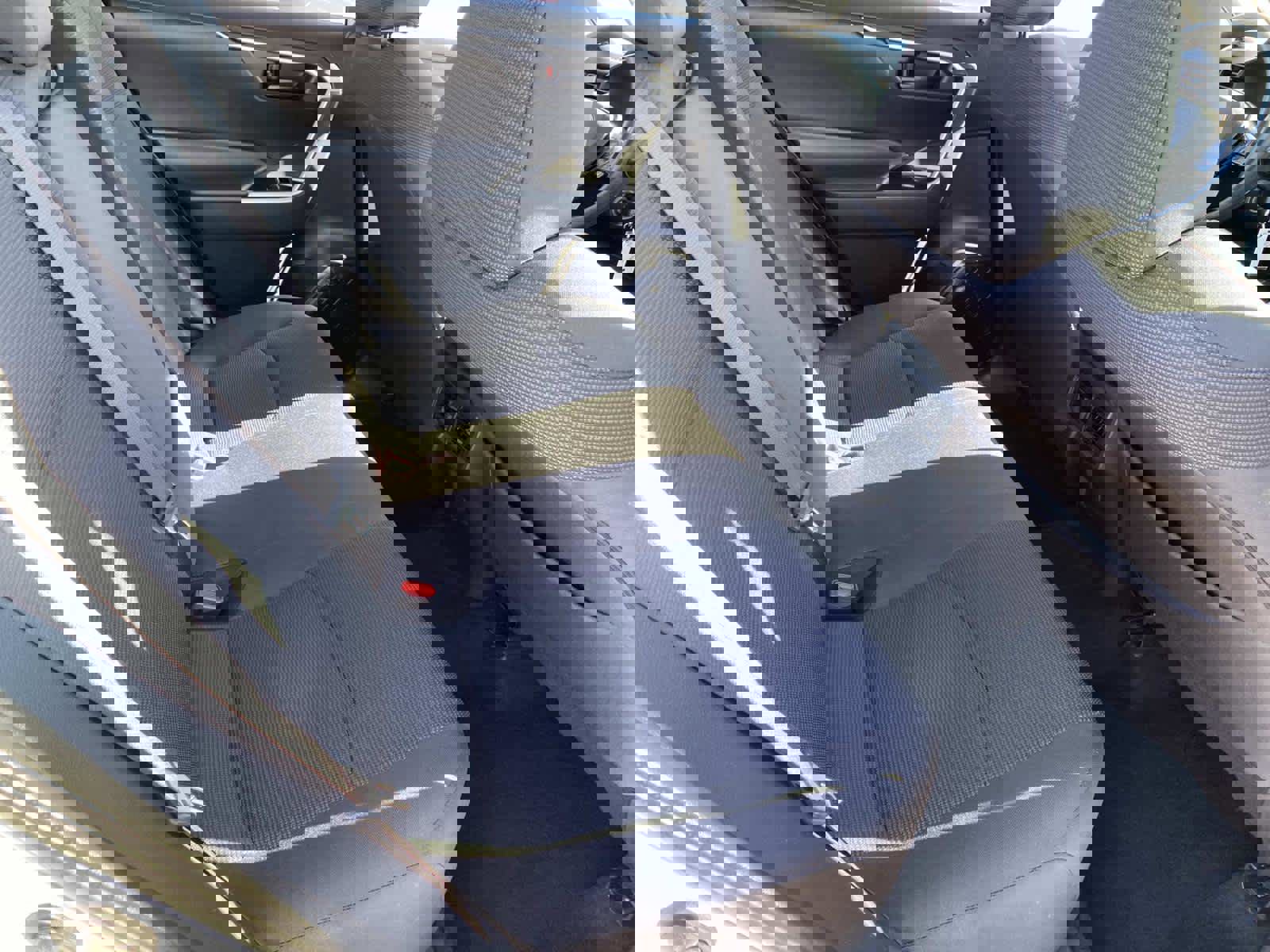 Used 2024 Toyota RAV4 LE image 21