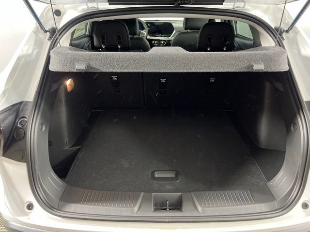 New 2026 Chevrolet Trax LT w/ Driver Confidence Package FWD image 6