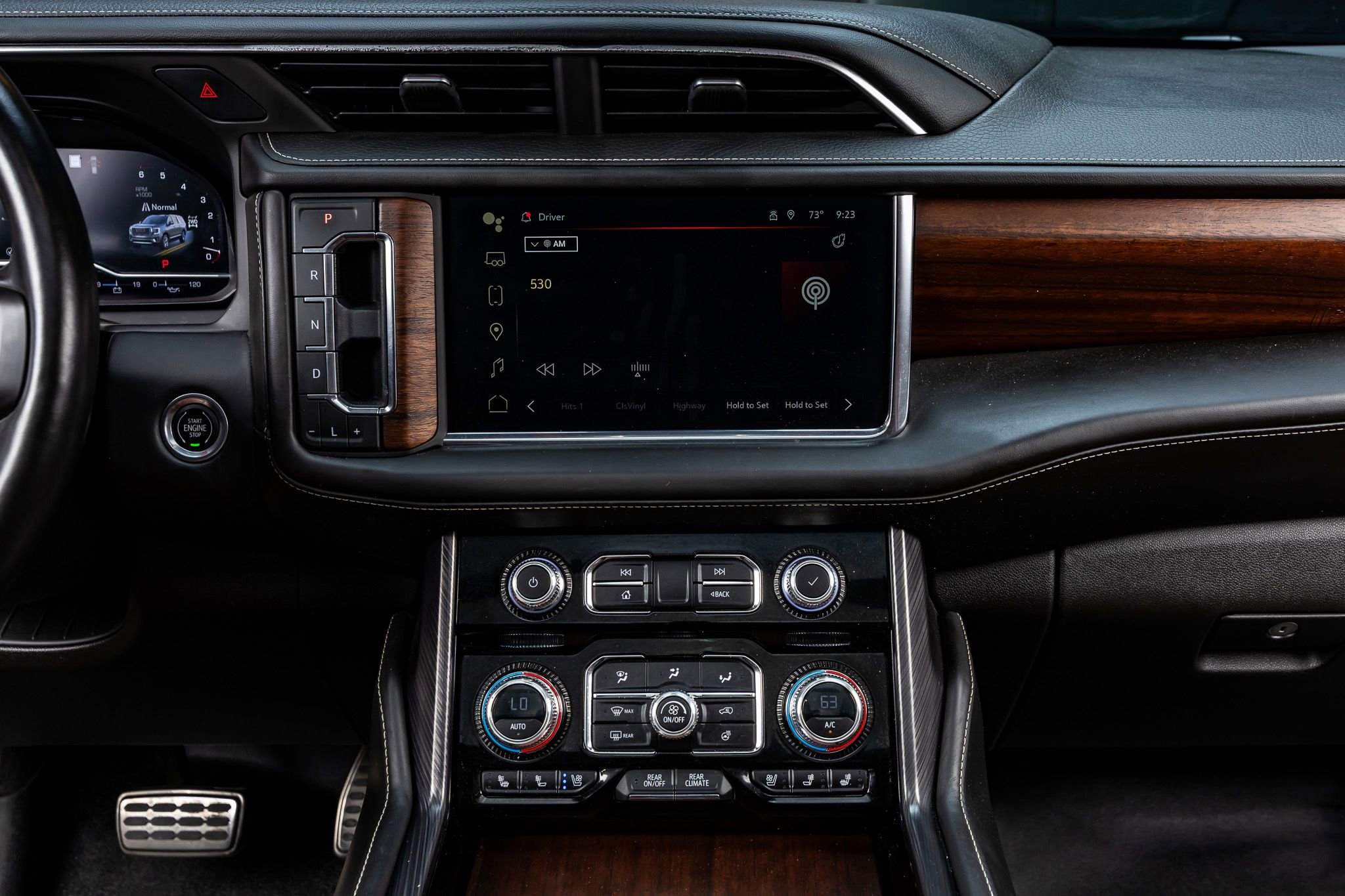 Used 2023 GMC Yukon XL Denali Ultimate image 23