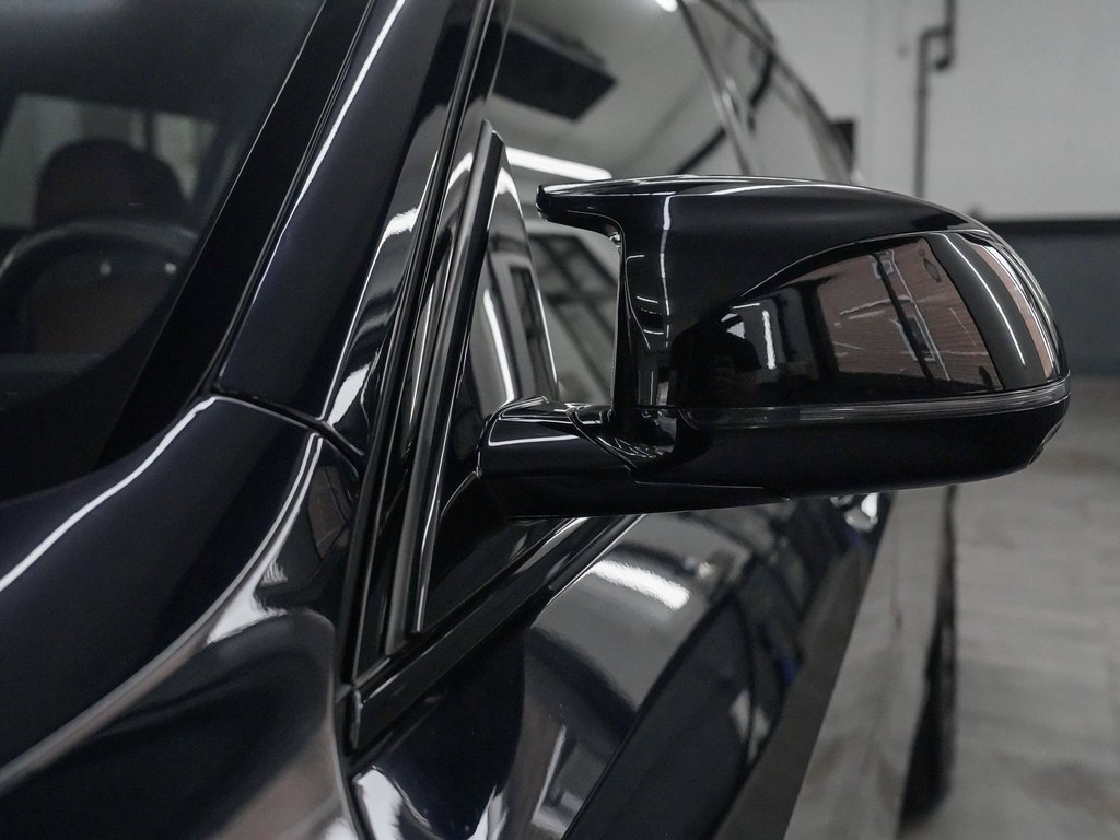 Used 2023 BMW X7 M60i w/ Executive Package image 48