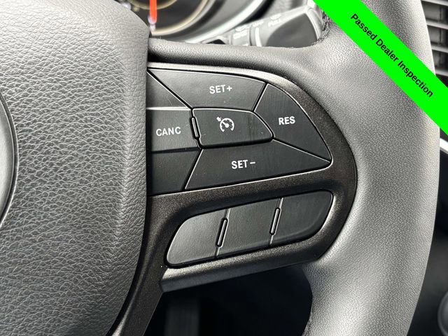 Used 2022 Jeep Cherokee Trailhawk image 14