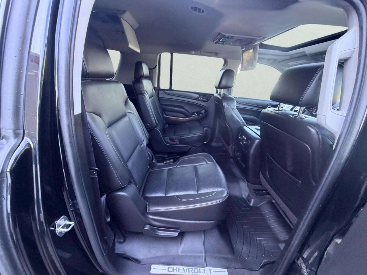 Used 2015 Chevrolet Suburban LTZ AWD/4WD image 25