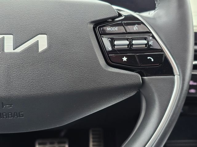 Certified 2023 Kia Niro Wave w/ Wave Preserve Package FWD image 34