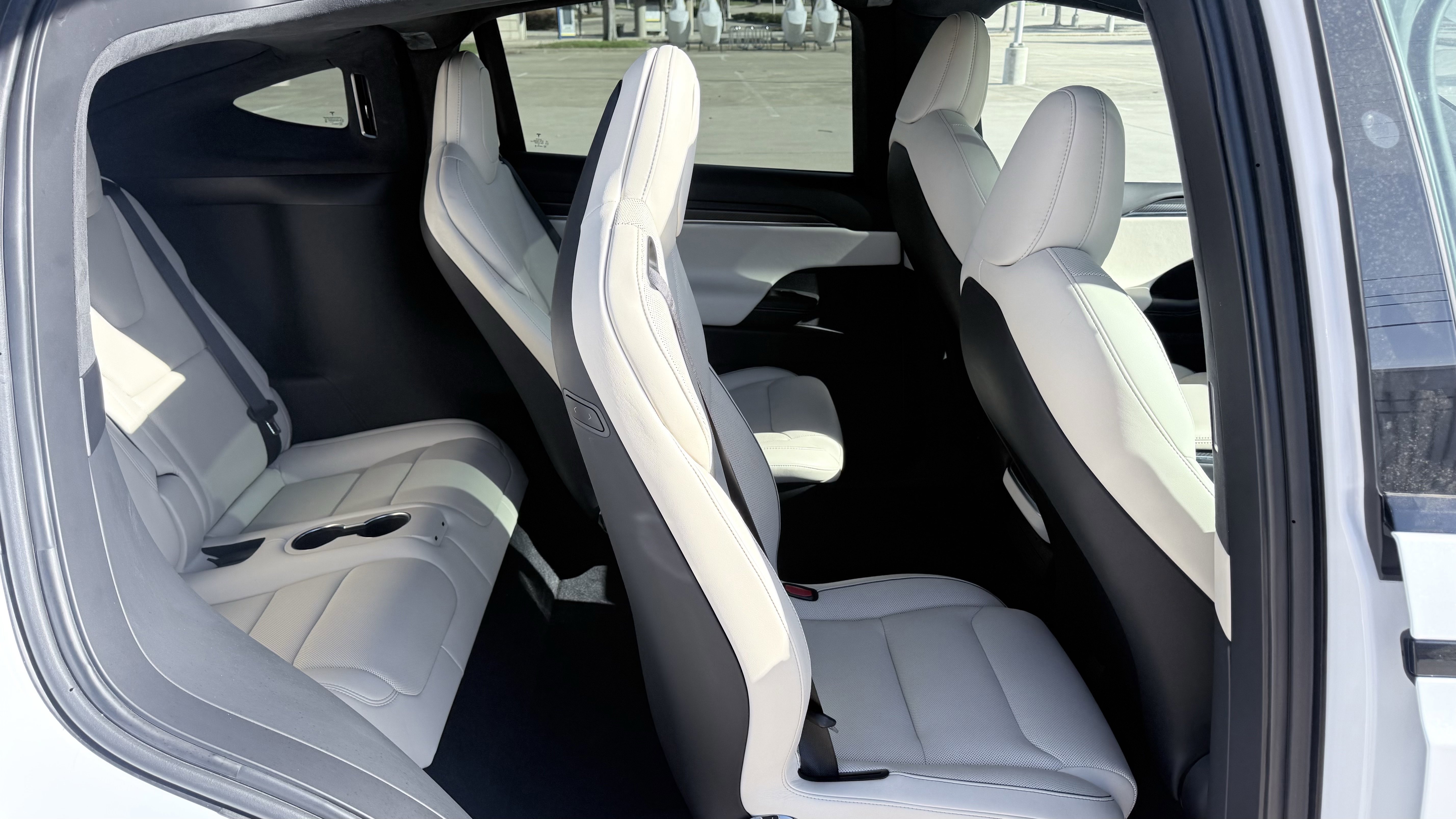 Used 2023 Tesla Model X Plaid image 47