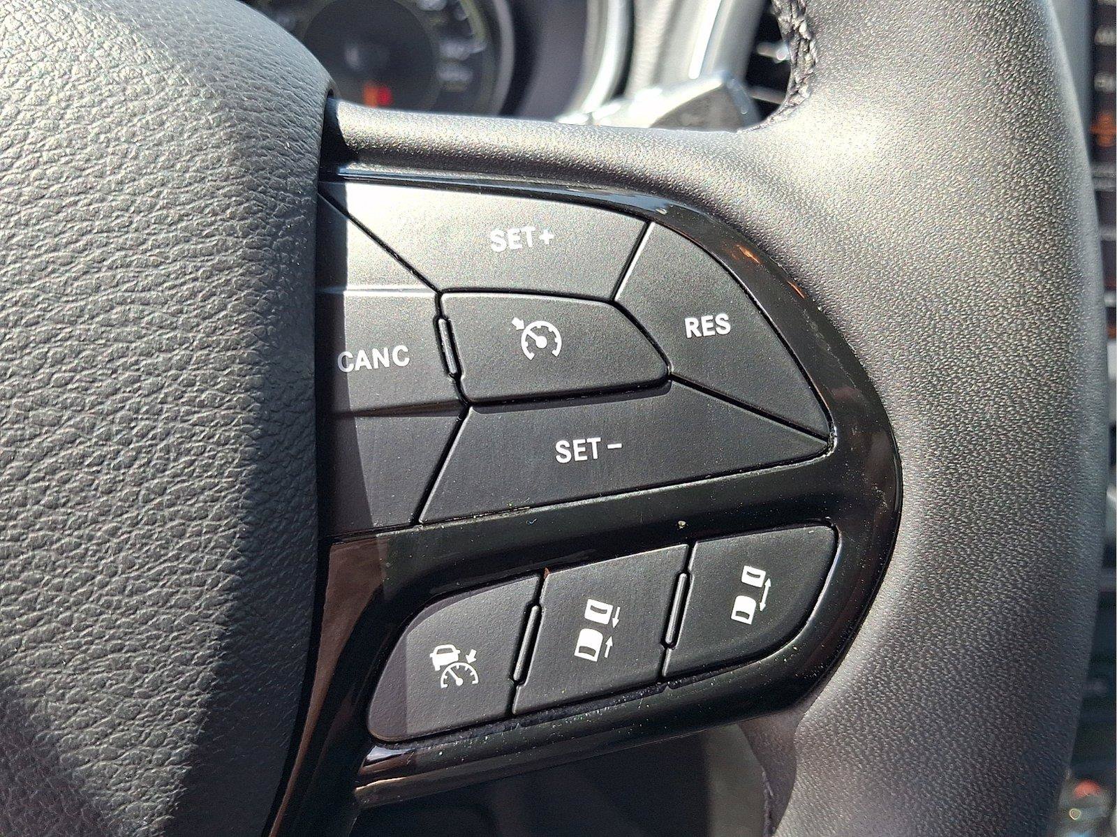 Used 2023 Jeep Cherokee Altitude Lux AWD/4WD image 21