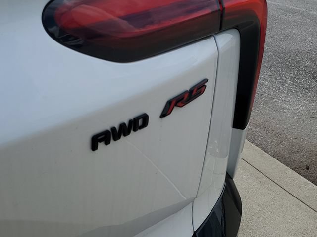 New 2025 Chevrolet Blazer EV RS w/ Super Cruise Package AWD/4WD image 8