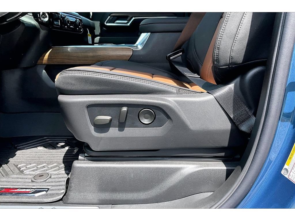 New 2026 Chevrolet Silverado 2500 High Country w/ High Country Premium Package AWD/4WD image 36
