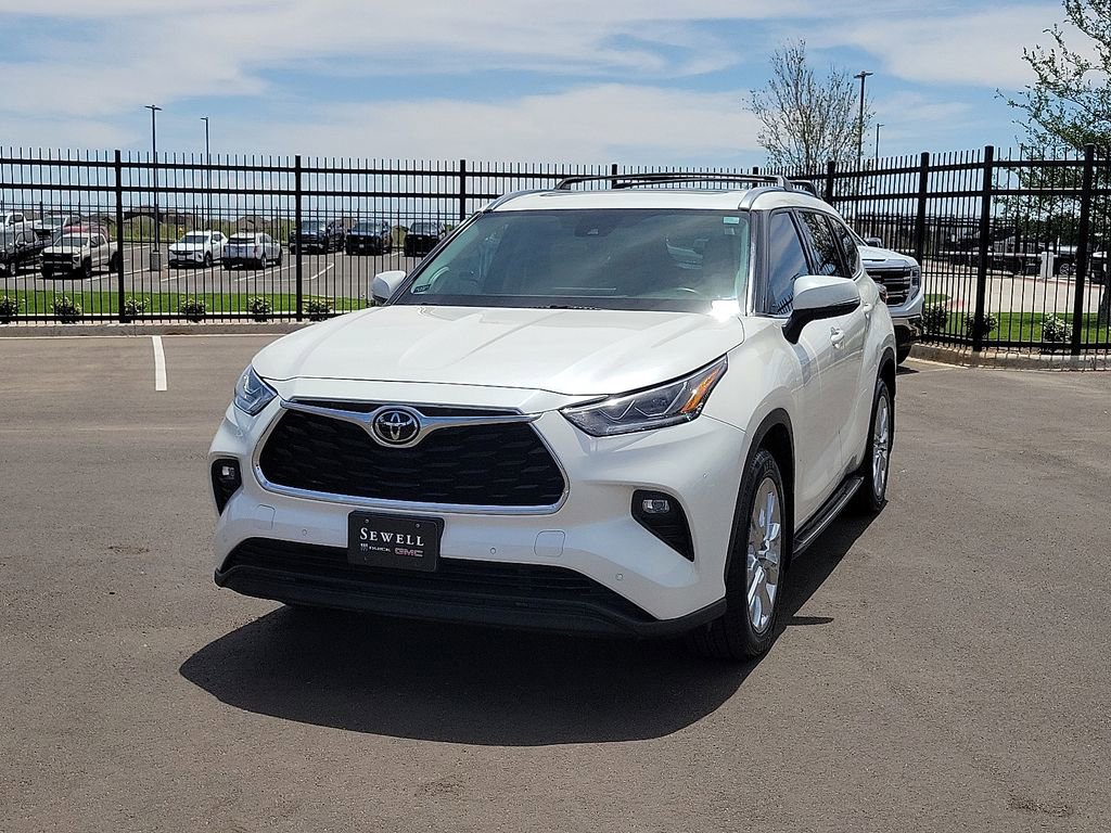 Used 2021 Toyota Highlander Limited