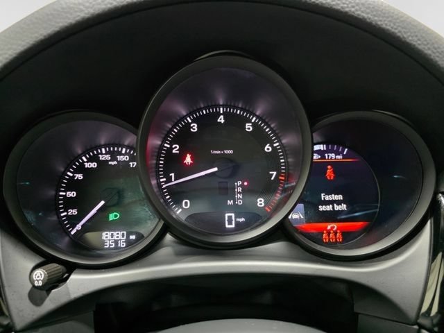 Used 2023 Porsche Macan AWD/4WD image 19